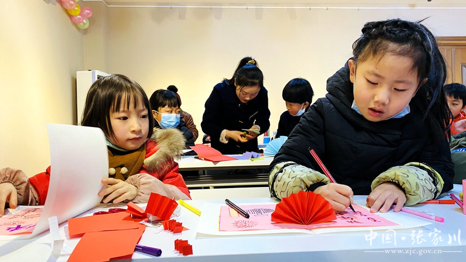 “我和*物文**贺新年”—张家川县博物馆开展2021年元旦贺卡制作社教活动