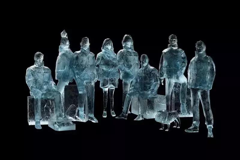 羽绒服辨质量四步走,moncler羽绒服怎么选