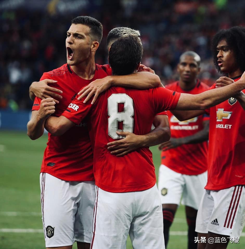 阿诺德2020最佳右后卫,fm2019开档必签妖人右后卫