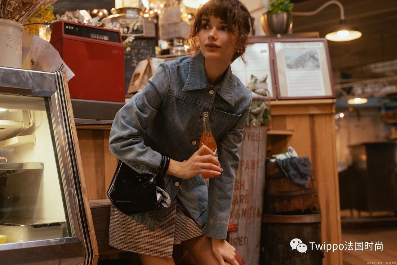 年轻时尚女性法式包包,法国时尚女人的包