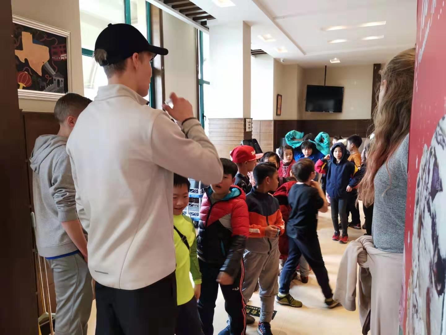 不经过摔打怎么变强,不经历磨练就不能成长