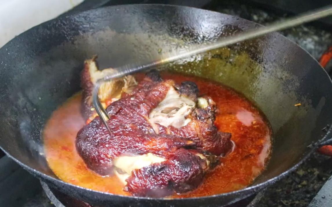 把猪脚炖好吃的做法,两年的猪脚怎么煮好吃又简单