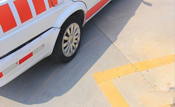 科目二半坡起步侧方倒车入库绝招,最笨的倒车入库方法坡道定点起步