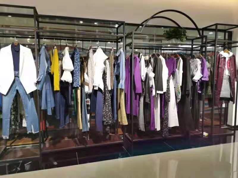 库存服装生意知识大全 (库存服装批发模式)