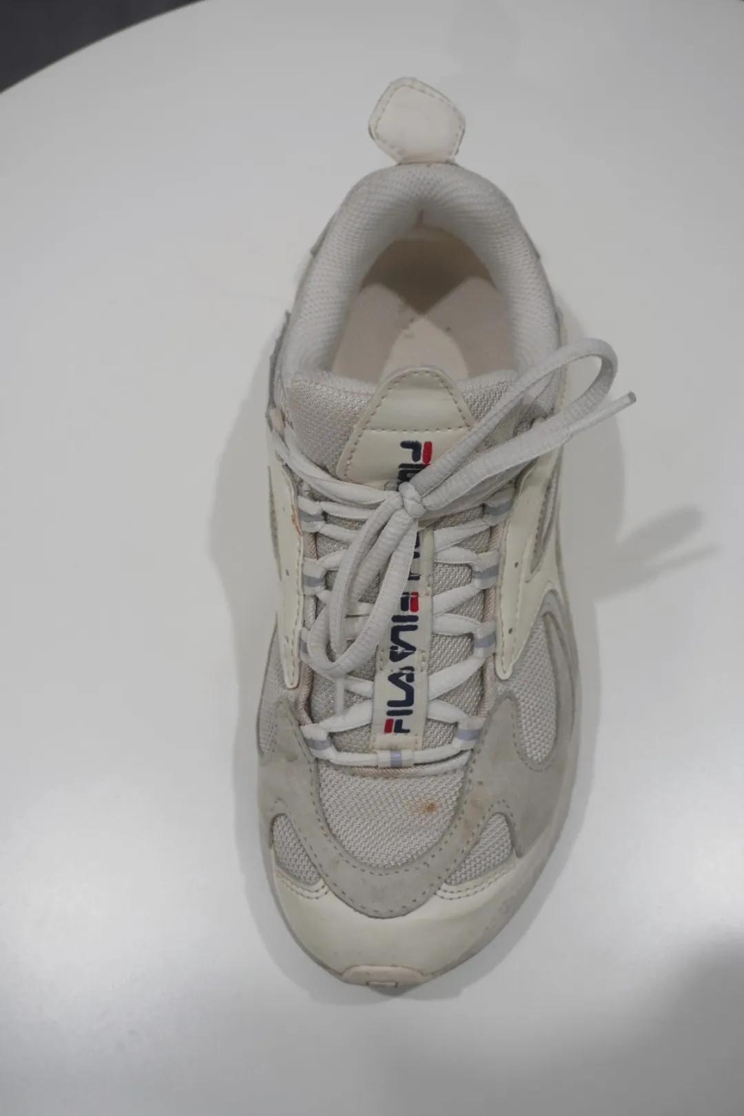 球鞋用什么洗鞋最白最干净,用什么洗球鞋不伤鞋又干净