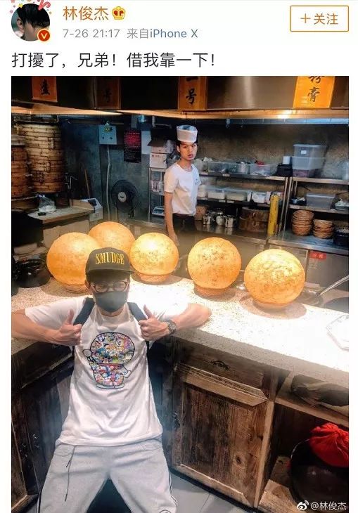 人均60的餐厅带舞台,60人一桌的餐厅