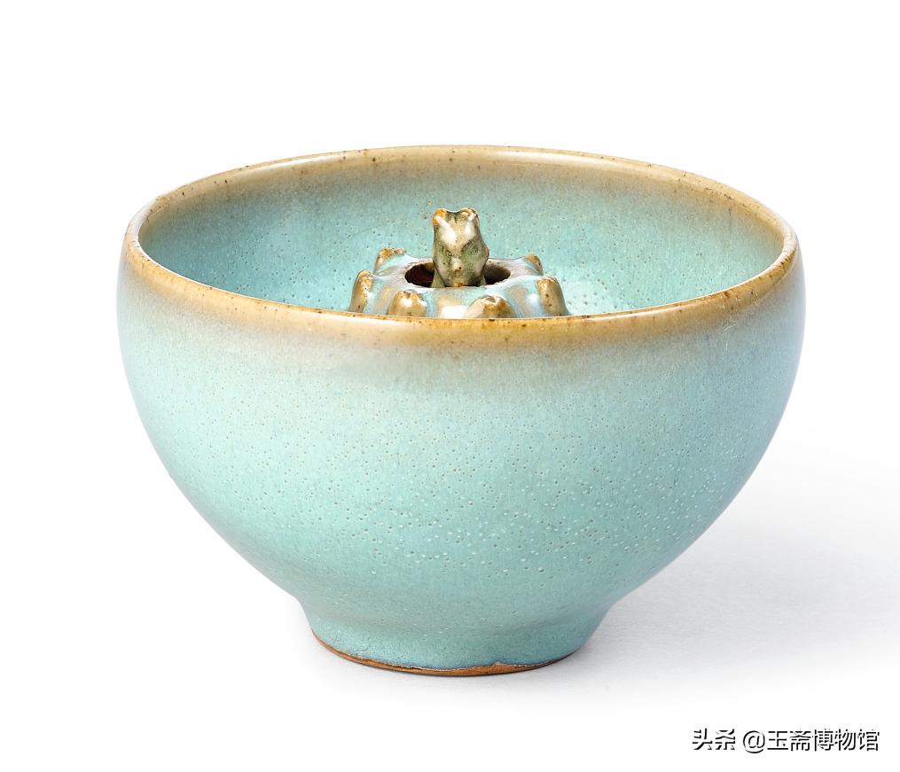 出窑万彩和钧窑有什么区别,入窑一色出窑万彩的紫砂壶