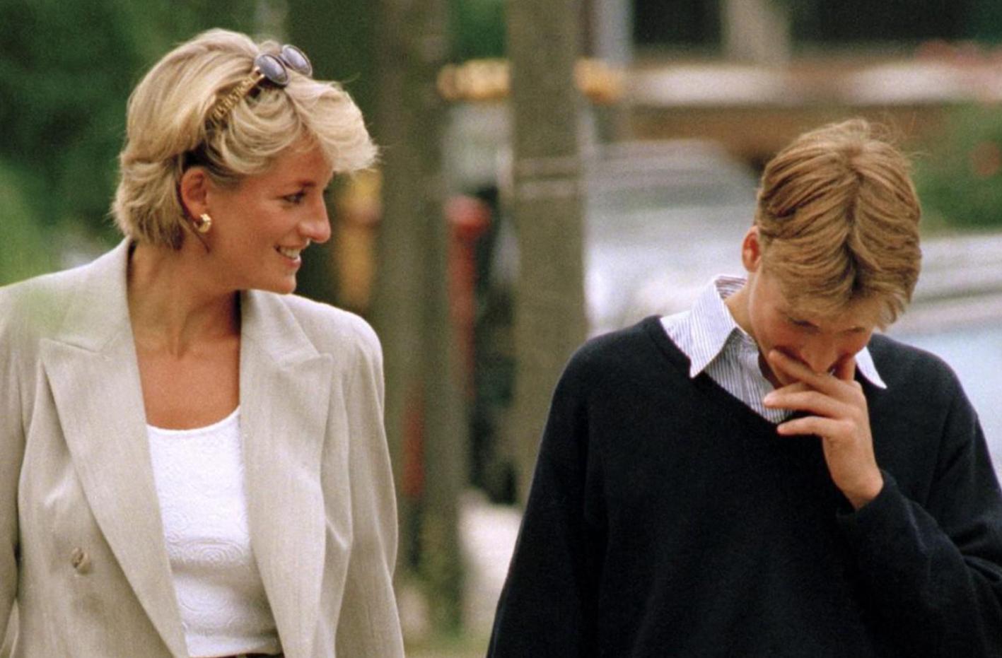 1983年戴安娜带小威廉出访澳洲，母子大出风头，查尔斯沦为背景板