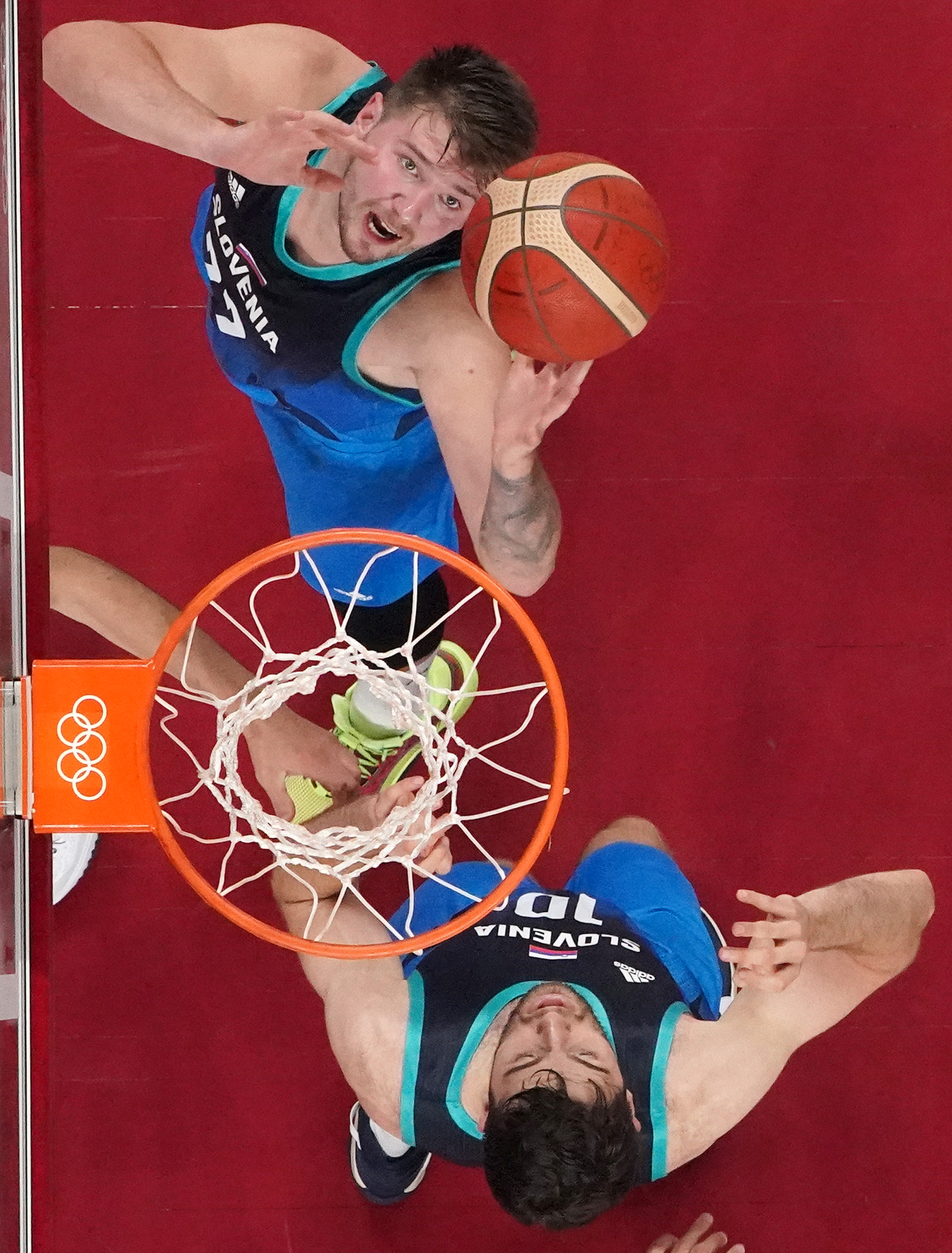 东契奇照片2024,东契奇世界杯照片