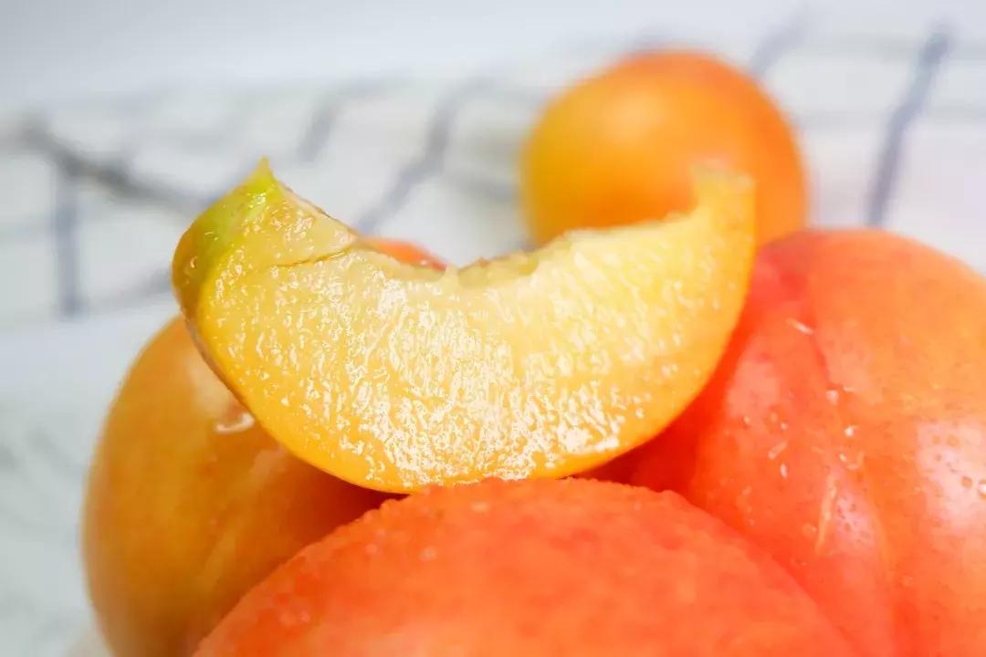 不是仙桃，胜似仙桃！甜、香、鲜的桃界新宠，老人小孩超爱吃