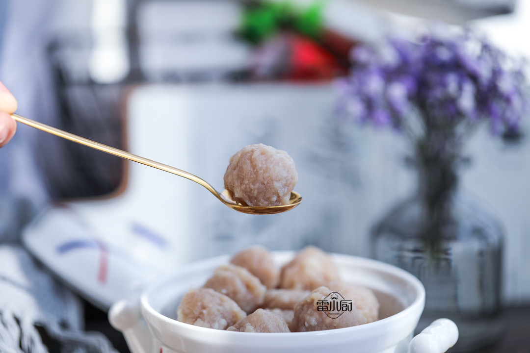 猪肉丸子的做法好吃弹牙,猪肉丸子的做法配方和配料