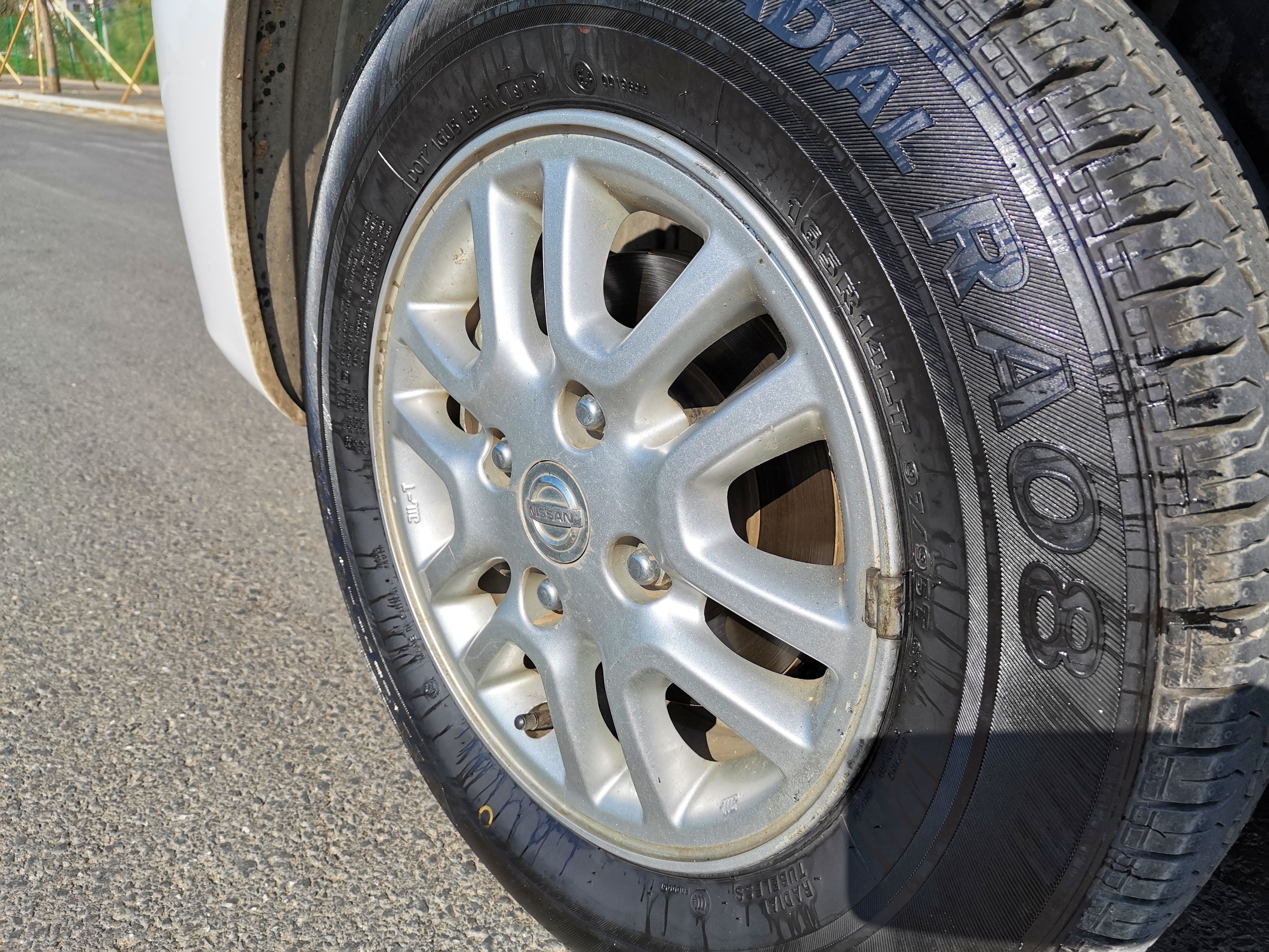 拉人载货两用车推荐,拉人拉货两用小车