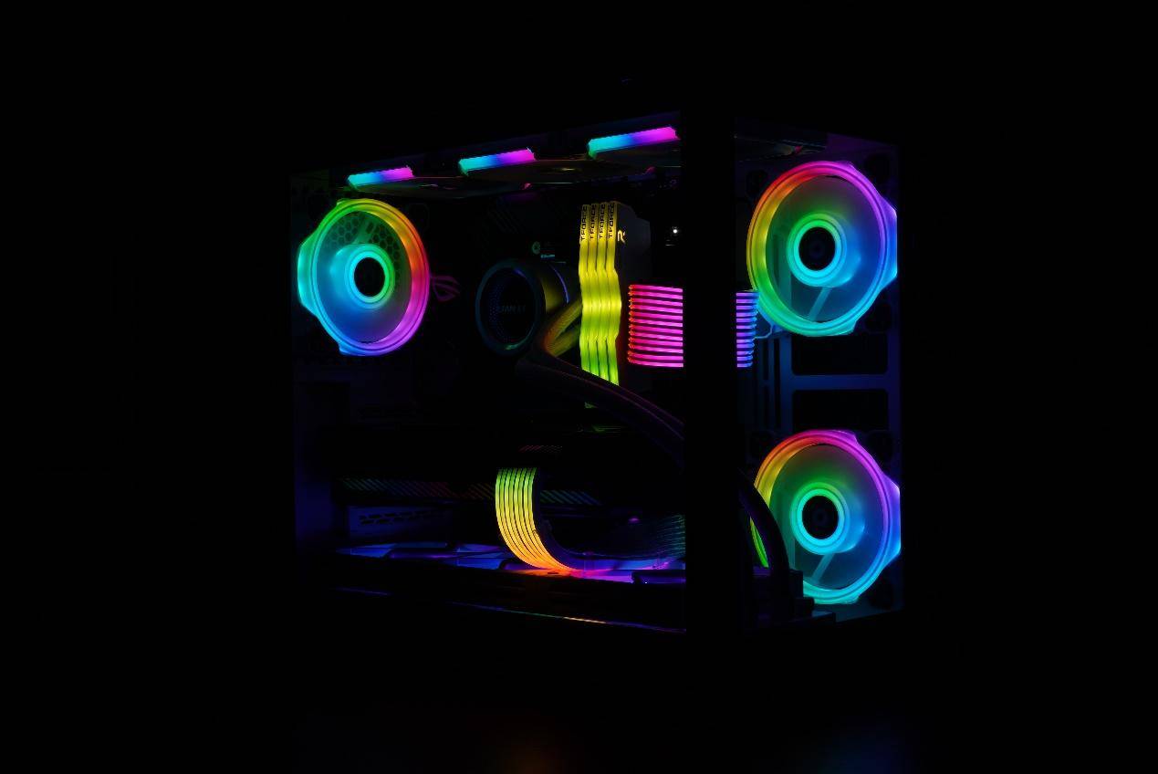 联力包豪斯mini机箱大小,联力包豪斯mini能横装吗