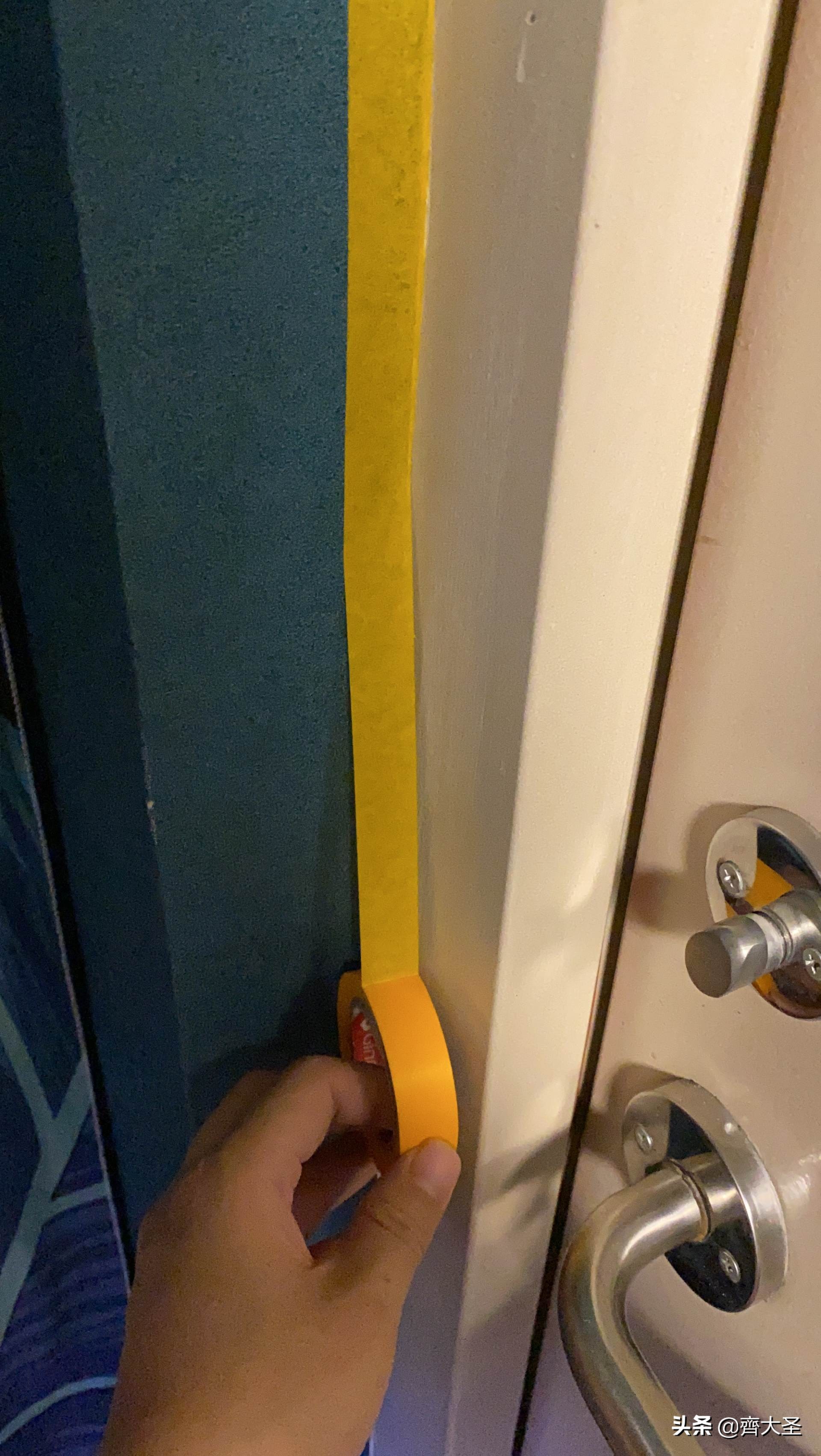 门套改色刷漆好还是贴膜好,入户门刷漆改色能用几年