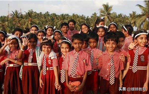 各国校服大比拼致青春,世界各国学生校服大赏