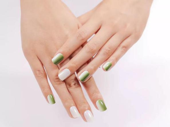 做美甲对孕妇有危害吗,好看的美甲款式超级闪视频