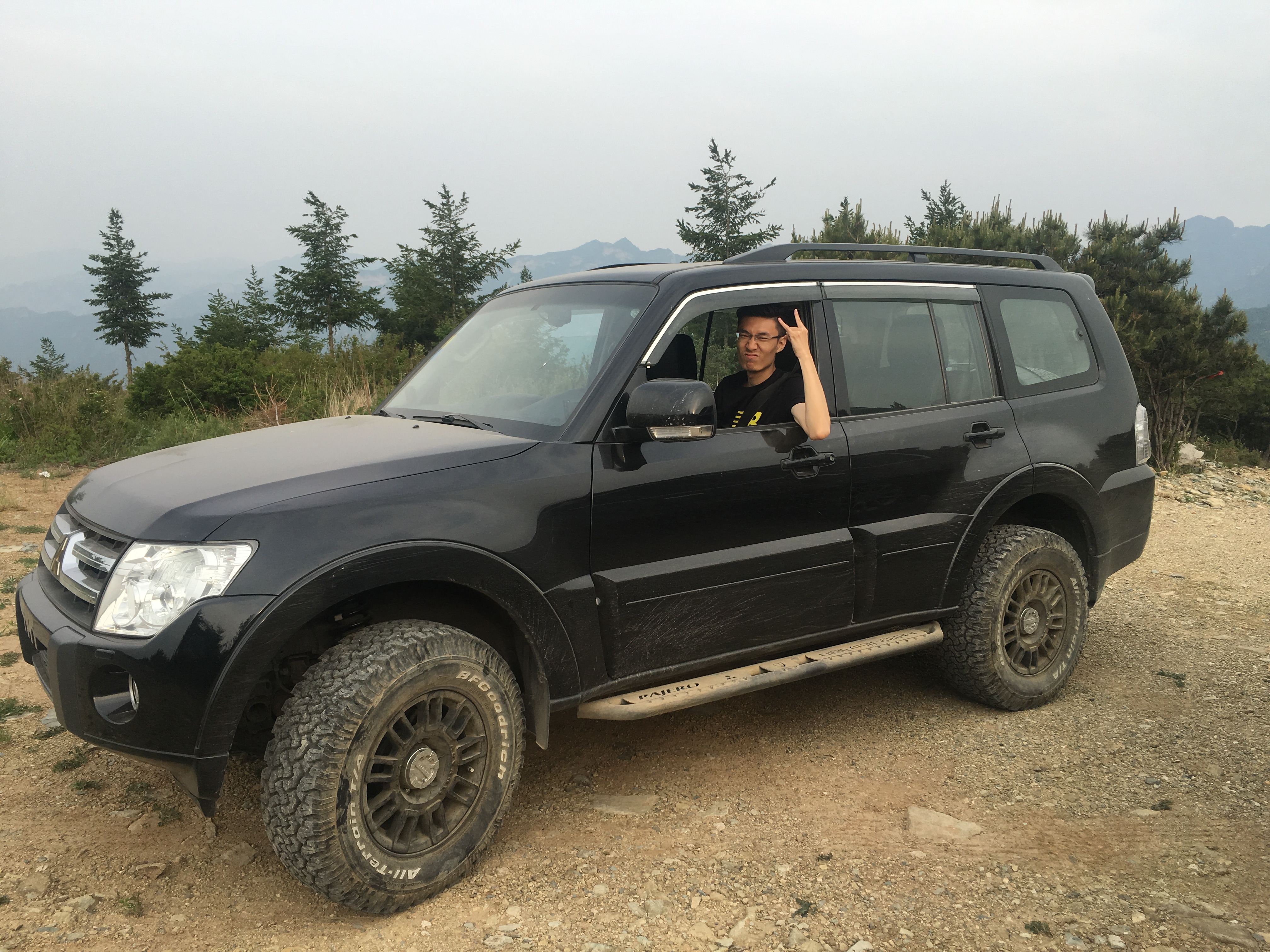 帕杰罗20万左右,19年三菱帕杰罗手动挡20万左右