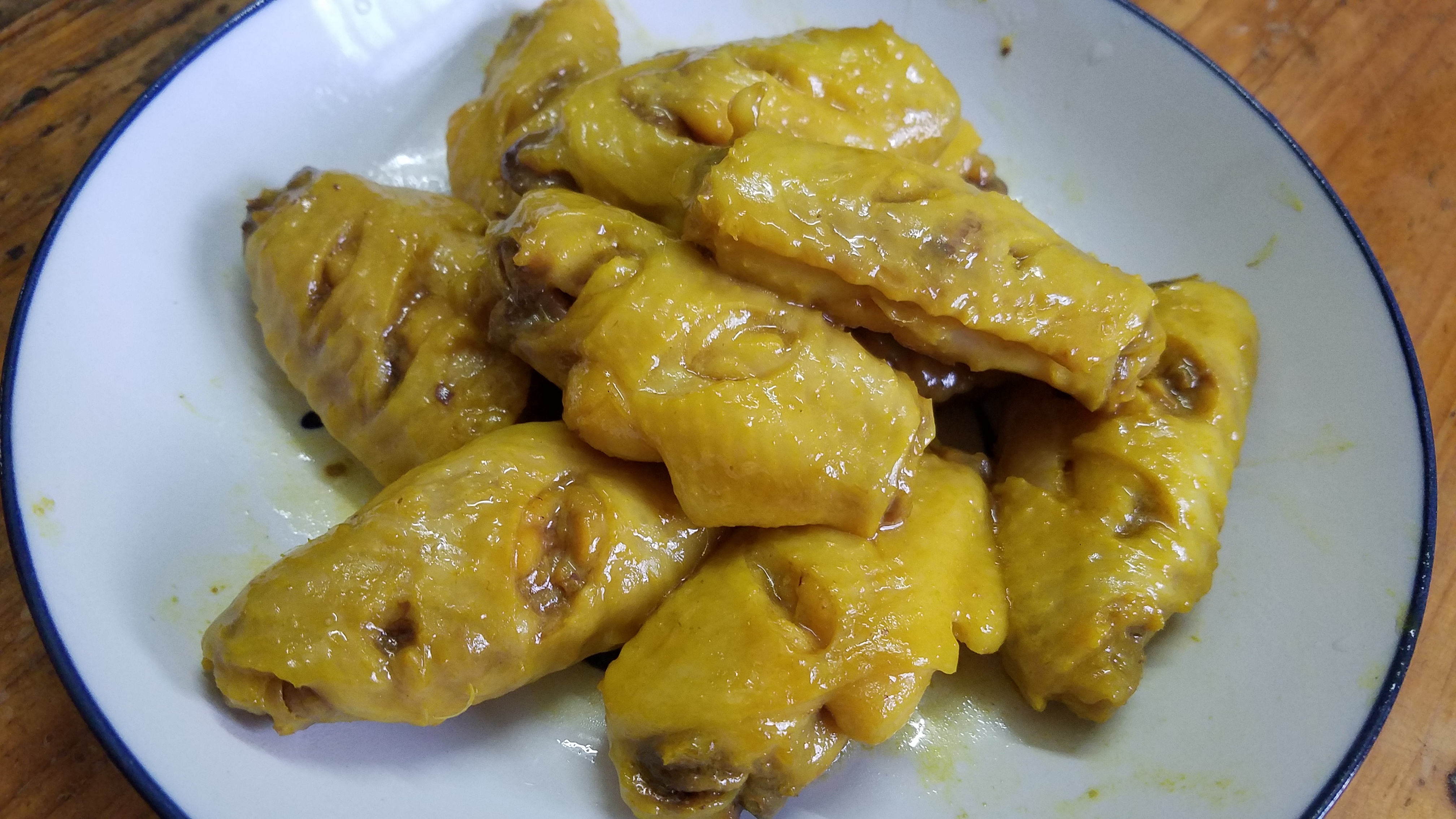 自己做的盐焗鸡翅怎么做好吃,做好的盐焗鸡翅怎么炒好吃