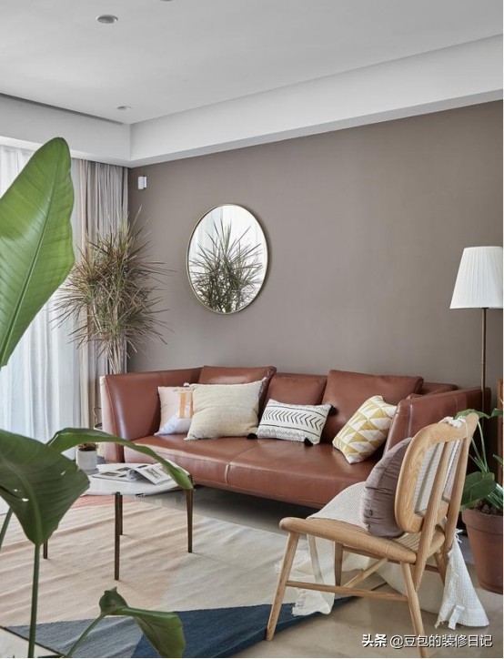 皮沙发和布艺沙发优缺点对比,皮沙发和布艺沙发的优缺点