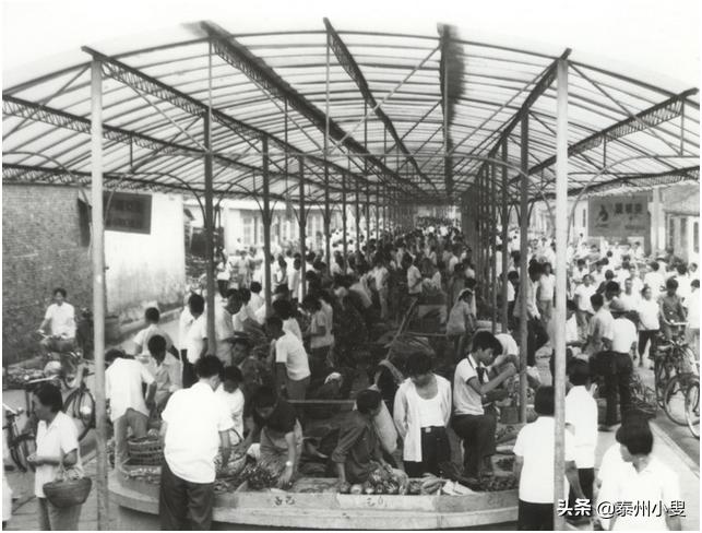 海陵古桥洧水桥。海陵人“洧”字读“右”音