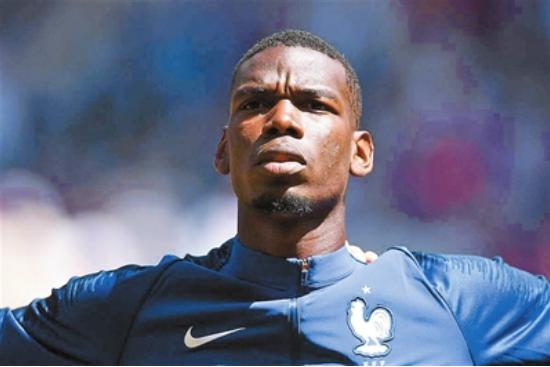 c罗在曼联受到最严重的犯规,c罗为什么被曼联踢了两次