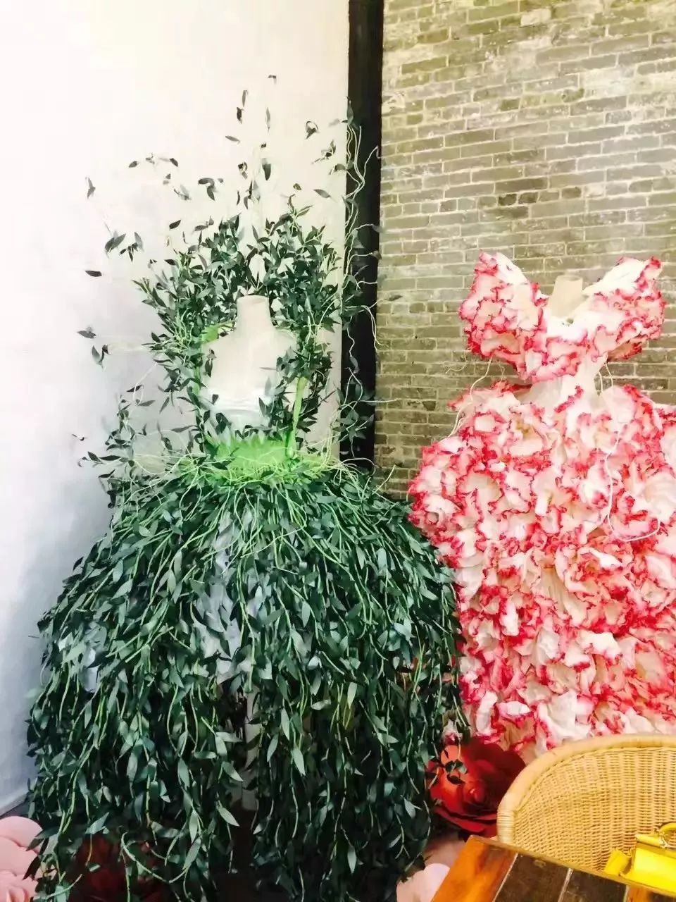 用一张纸折出来的少女教程,简单的一张纸折出让你想不到东西