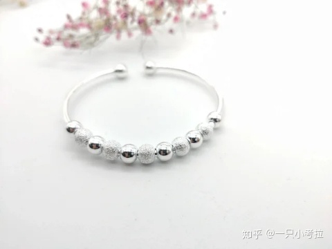 十几块钱可以买到银镯,十几块钱能买到纯银吗