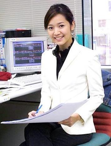 侯佩岑富豪,侯佩岑的婚后