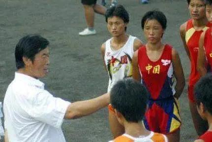 一手培养数个世界冠军的马俊仁,因丑闻终身禁赛!如今境况如何?