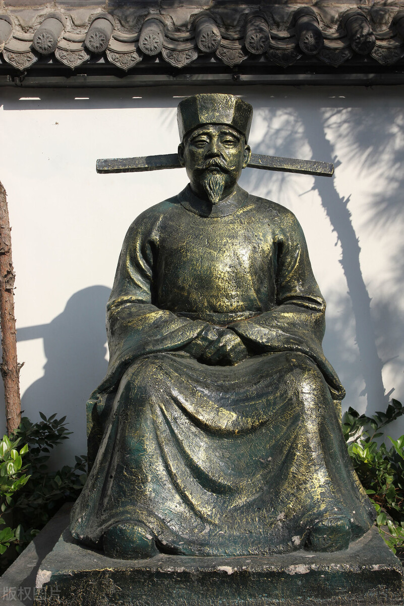 百家姓中收录了100个姓氏,百家姓中的第290位姓氏