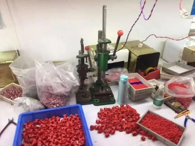 上海警方查获4600万元假冒奥特曼,上海查获400万元假玩具勇者行动