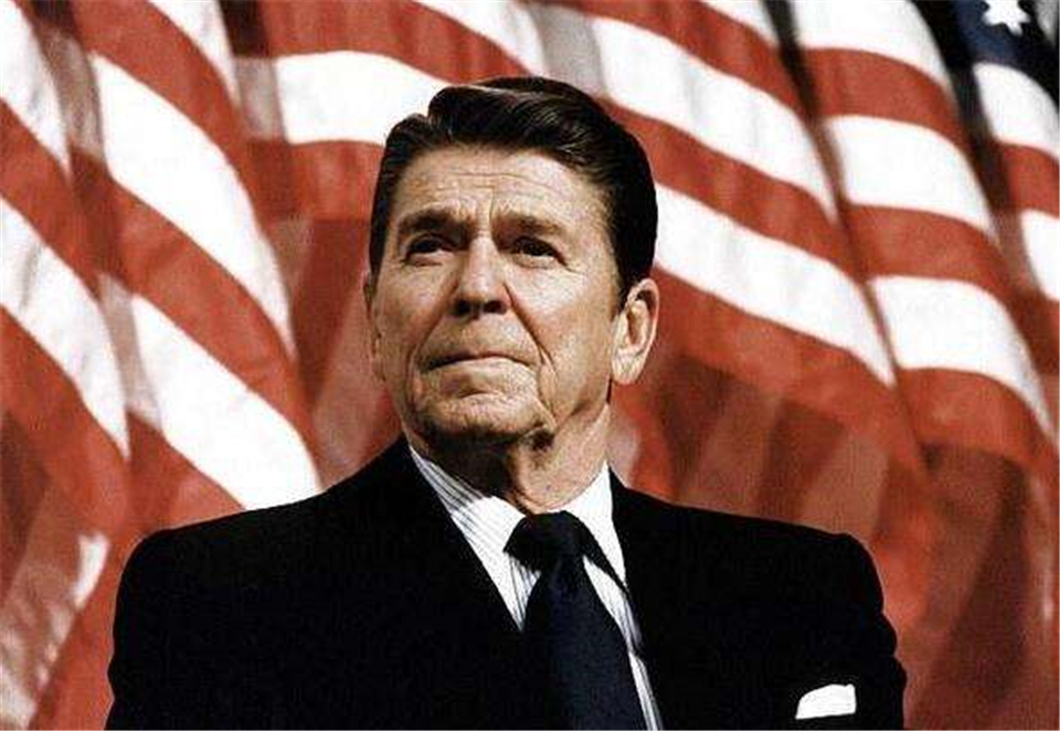 既是总统又是明星：20世纪60年代后，美国总统政治为何要娱乐化？