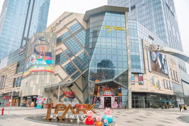 至强扫货攻略!佛山CBD潮玩新地标,女生月购物狂欢!