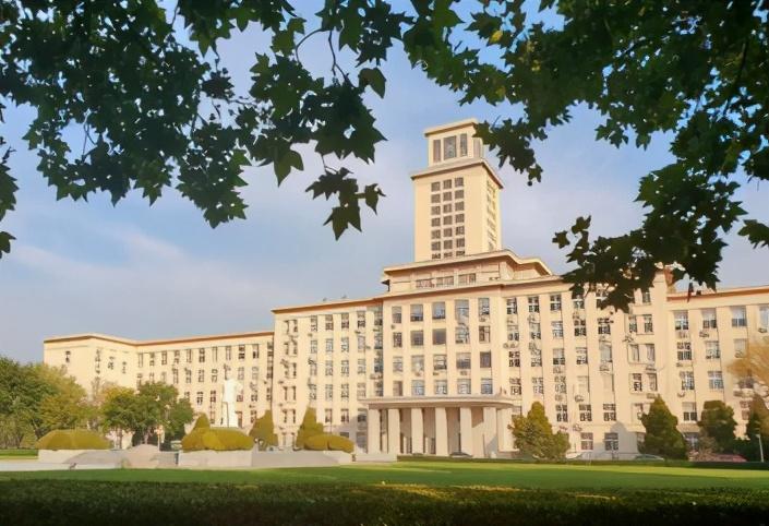 临床医学专业“撤销”？南开大学晒出“硬核”医学成绩单，回应振奋人心！