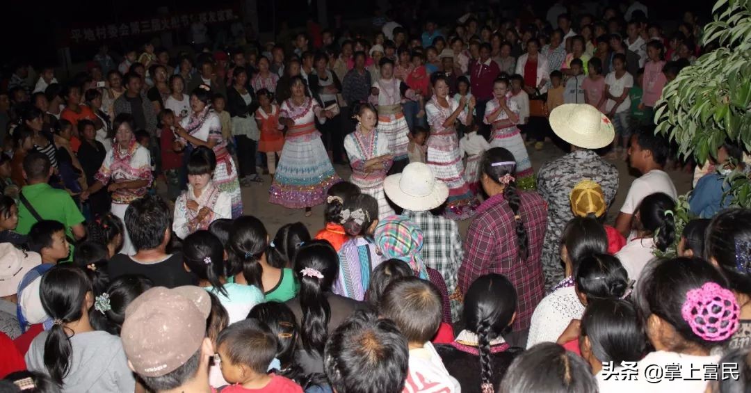 楚雄火把节的攻略,楚雄市火把节攻略