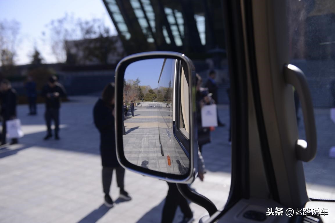 宇通t7汽油版价格表,宇通t72019款3.5t汽油自动旗舰版