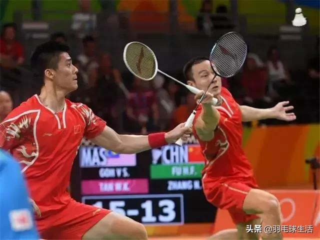 羽毛球易犯错的规则,羽毛球十大错误判罚