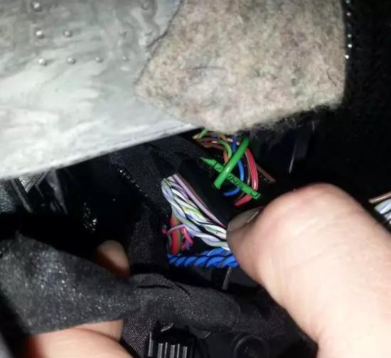 宝马e71蓝牙放音乐,宝马e71通讯故障