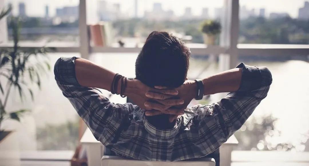 工资5000一年能存多少,年轻人下班后搞副业月入过万