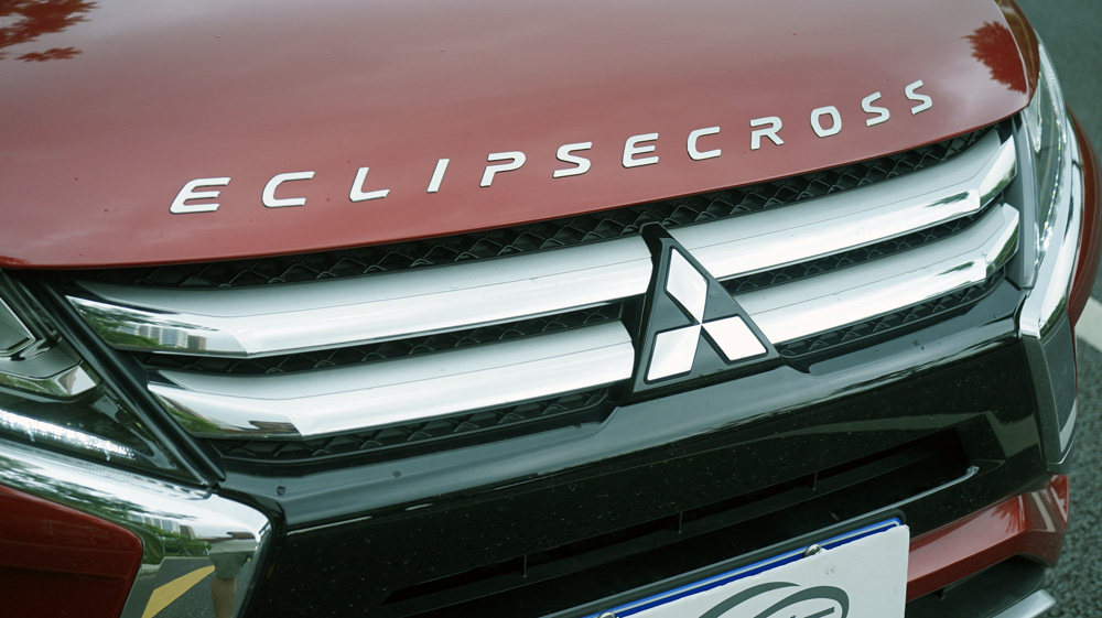 广汽三菱欧蓝德2.4四驱五座咋样,广汽三菱欧蓝德2.4五座顶配四驱