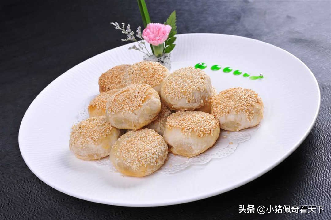 泰州哪里黄桥烧饼最好吃,泰州本地人推荐的黄桥烧饼