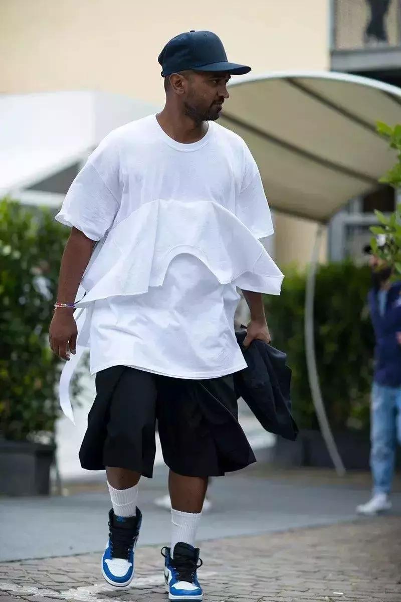 泰国夏天男士花短裤丝绸,夏天男士短裤穿衣搭配