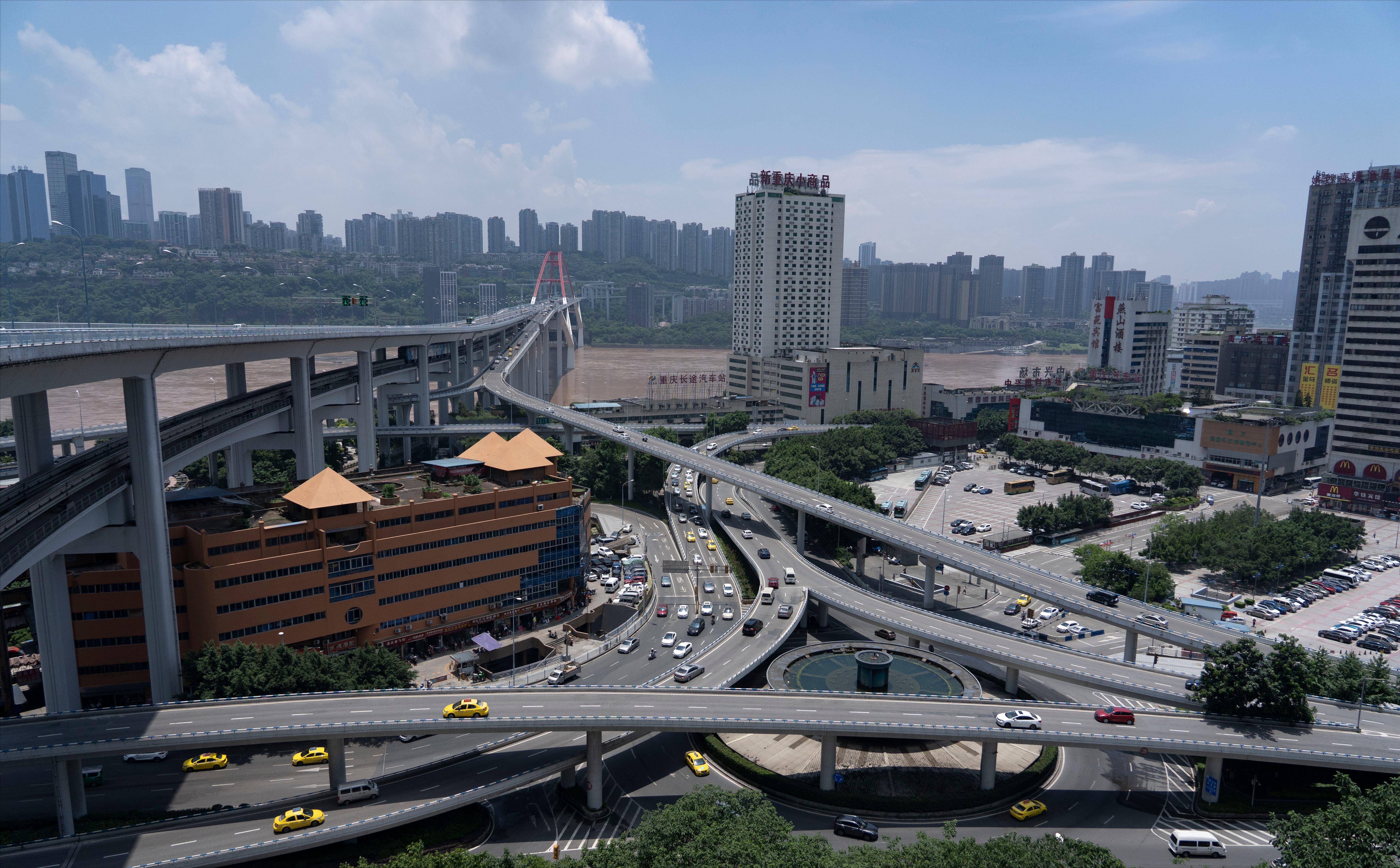 重庆地势落差最强的地方在哪,重庆地势最平的区