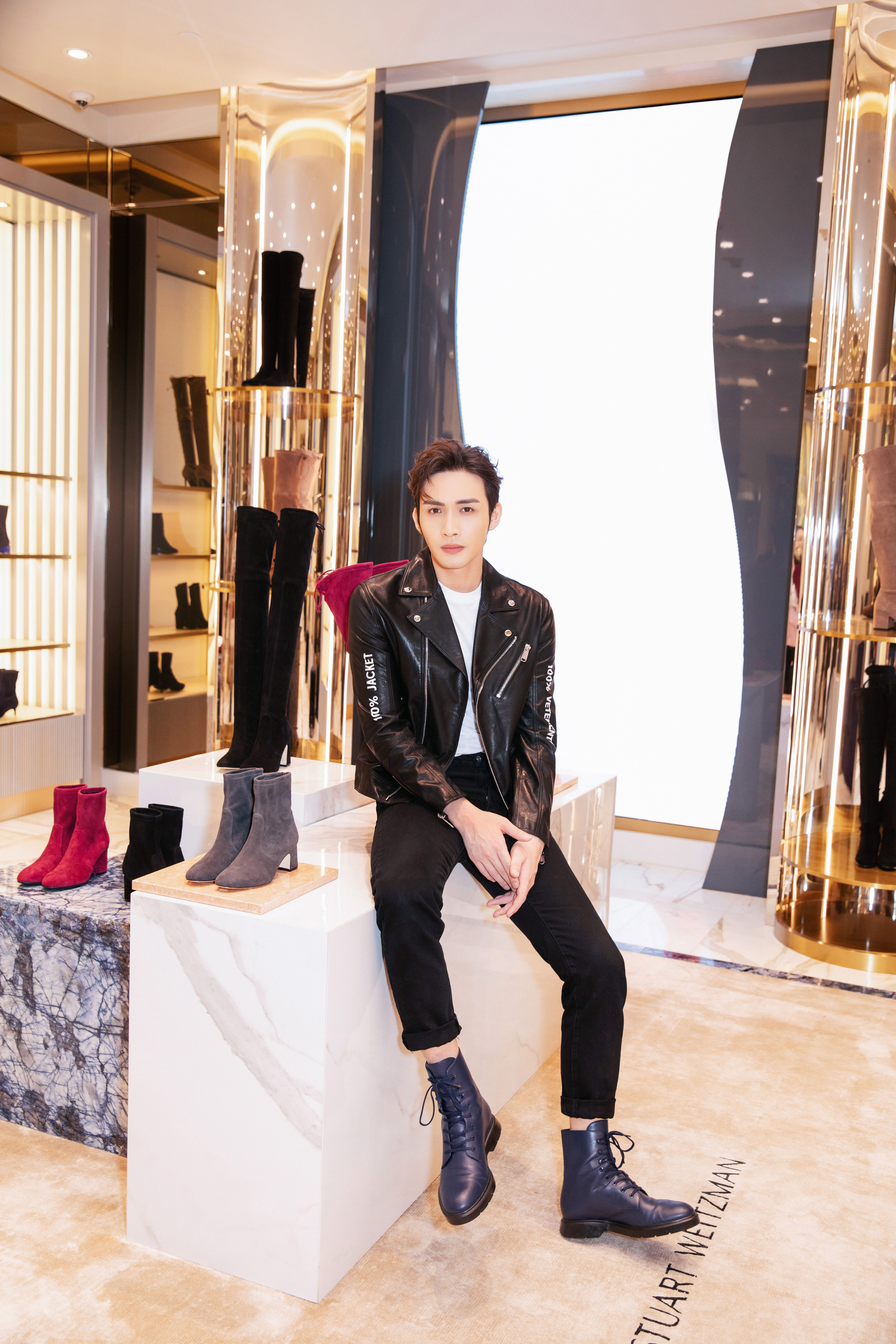 stuartweitzman中国官网,stuartweitzman店地址