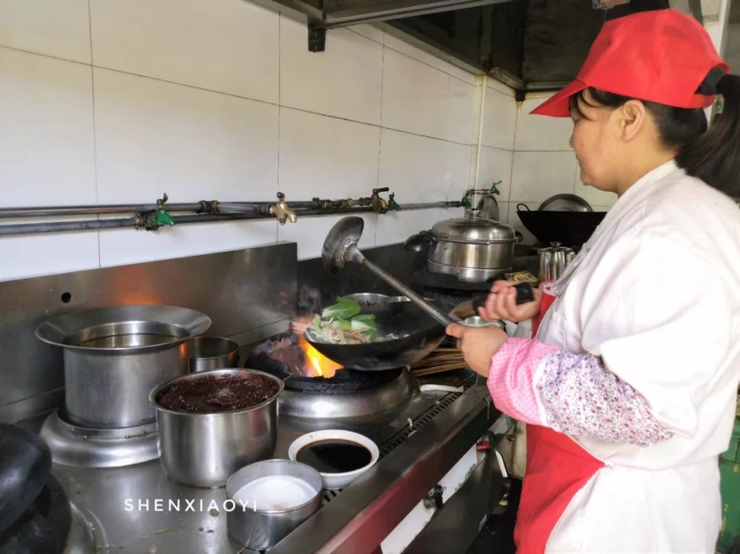 一上午走了2万步,一上午走一万步