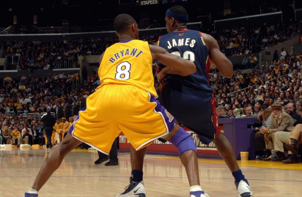 篮球和足球观赏性对比,篮球排球和足球