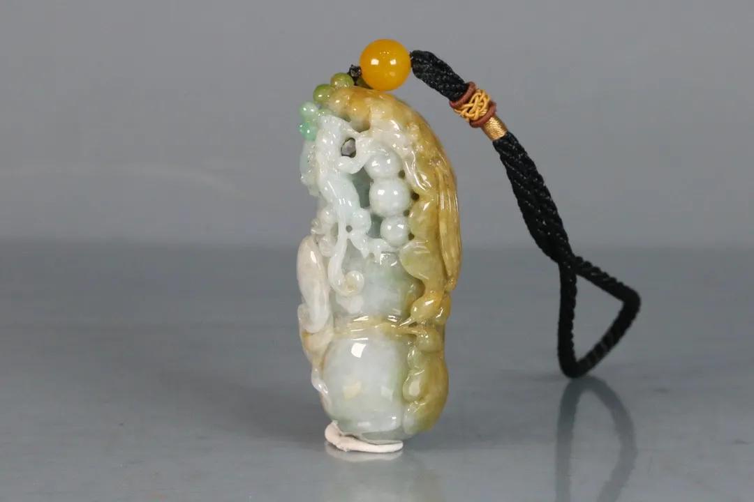 翡翠挂件分享,分享几款翡翠