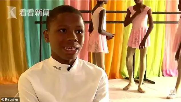 残疾女孩嘴叼木棍,敲出10多部小说:梦想,从不辜负努力的人