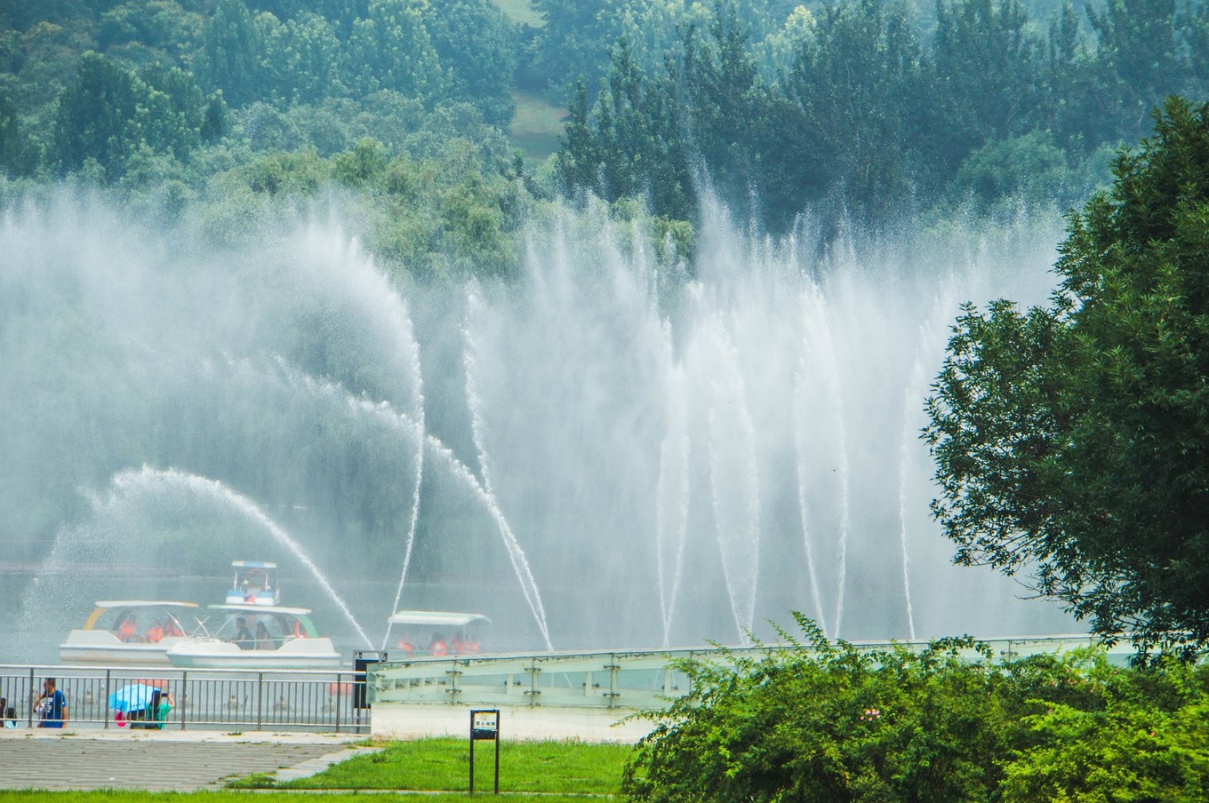 北京鸟巢值得一去吗,北京鸟巢旅游全景