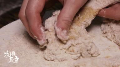 炸鸡一口一个韩国,炸鸡一口一个带酱料韩国版